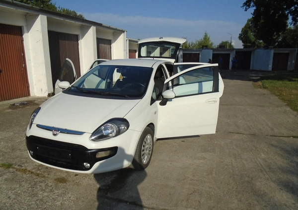 Fiat Punto cena 14900 przebieg: 210655, rok produkcji 2012 z Płock małe 562